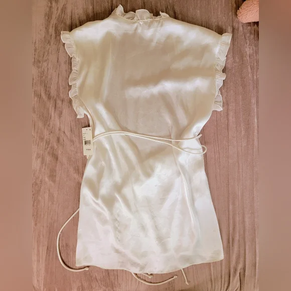 ✨ Luxury White Ivory Robe Size S - Picture 7 of 8